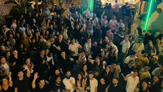 BA Digital Nomads After Office crowd at a Palermo bar